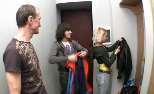 Blond Sheyla deflowered sprain threesome